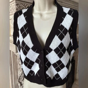 Forever 21 Black And White Sleeveless Button Down Cardigan Sweater